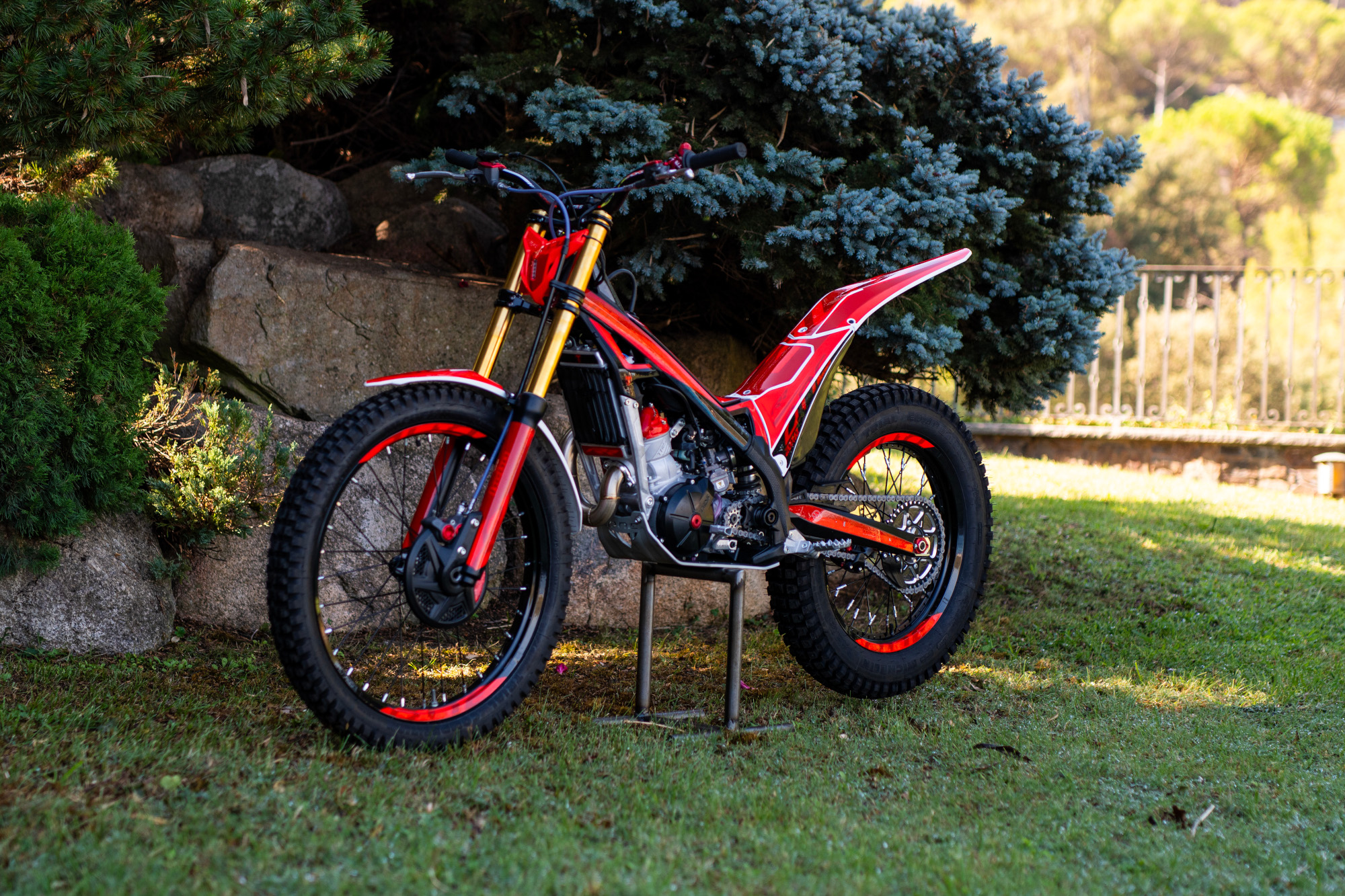 Bild von Trial TRRS ONE RR 2027 mit Vergaser oder mit Elektrostarter Wahlweise 